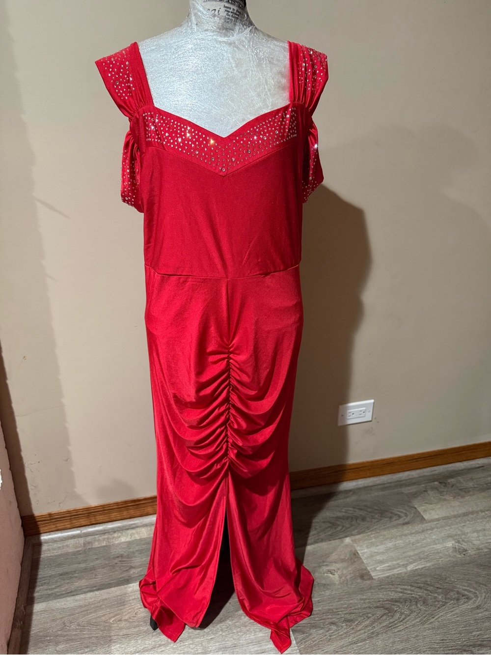 Elegant Red Maxi Dress with Ruched Front